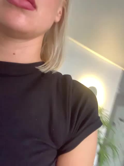 Stasya-moor Live Sex December 17, 2025