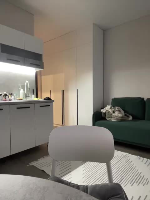 v_-_-_v Live Sex December 13, 2025