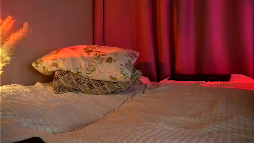 holyyy_fuck Live Sex December 13, 2025