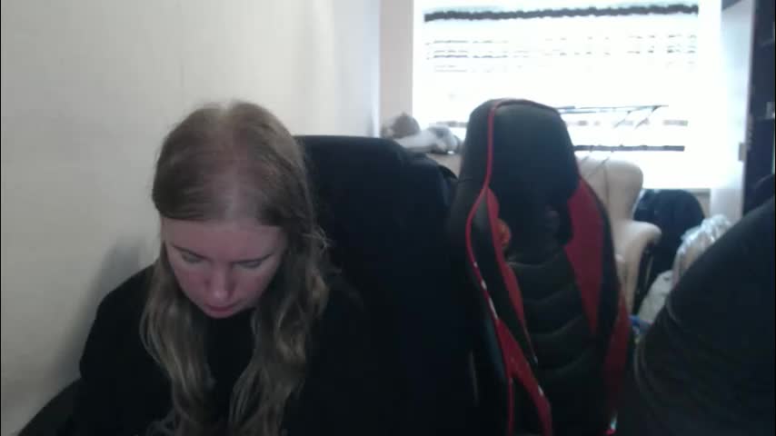 jenisandpeter Live Sex December 19, 2025