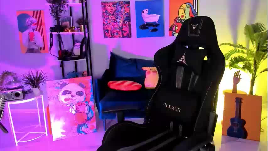 sarahholly Live Sex December 13, 2025