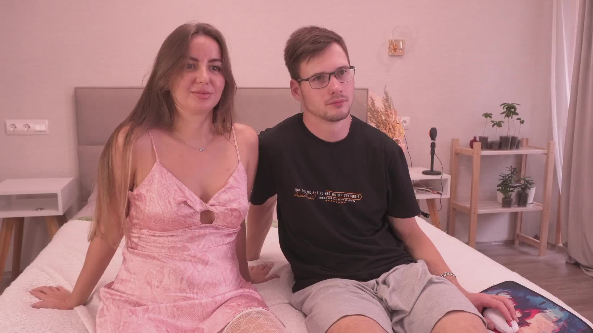 PashaAndMila Live Sex December 14, 2025