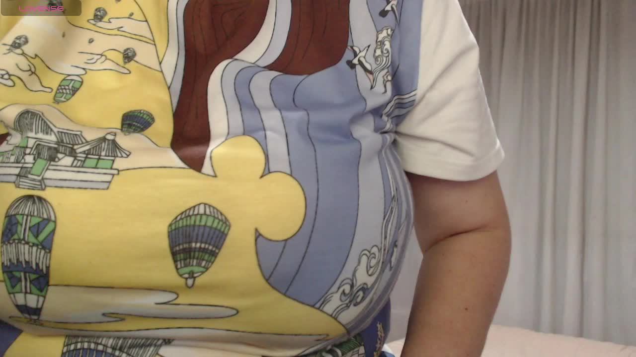 naturalmoommy Live Sex December 14, 2025