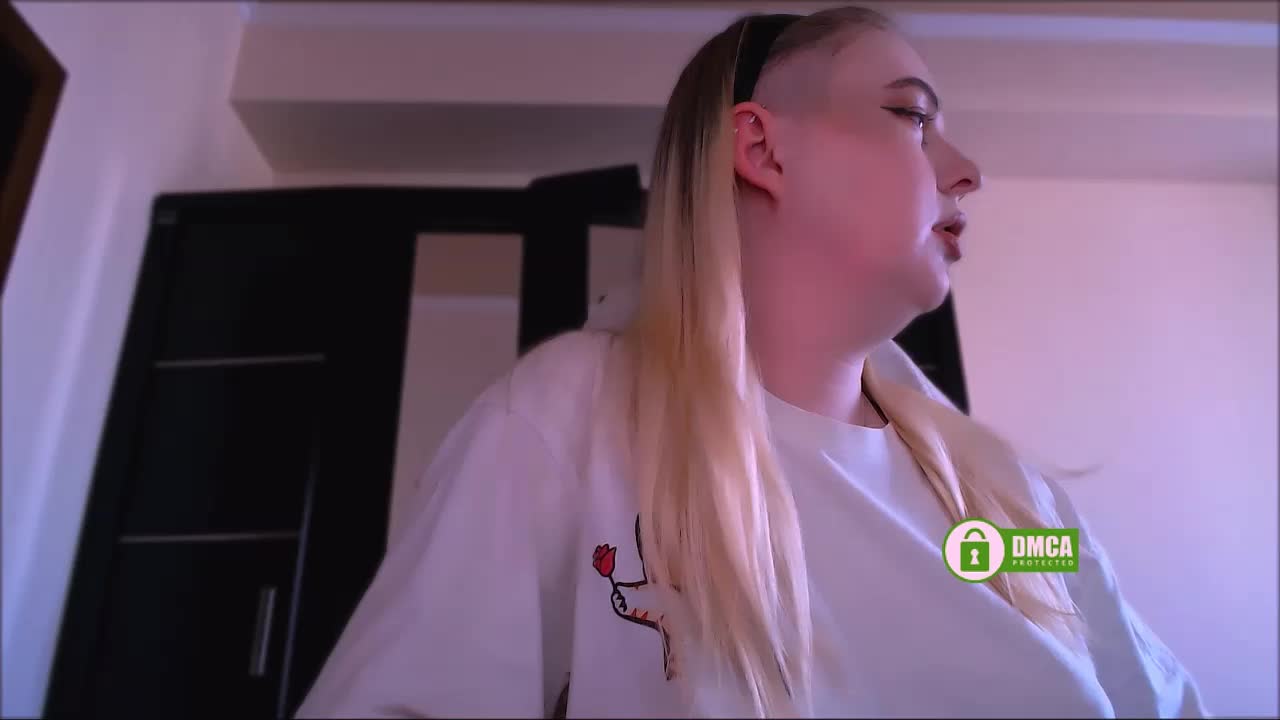 AliciaSvip Live Sex December 17, 2025