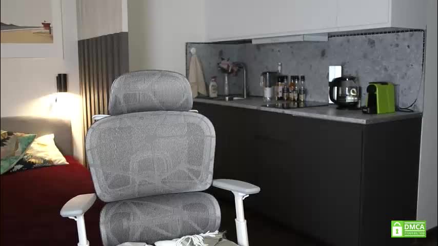 _whoareu_ Live Sex December 13, 2025