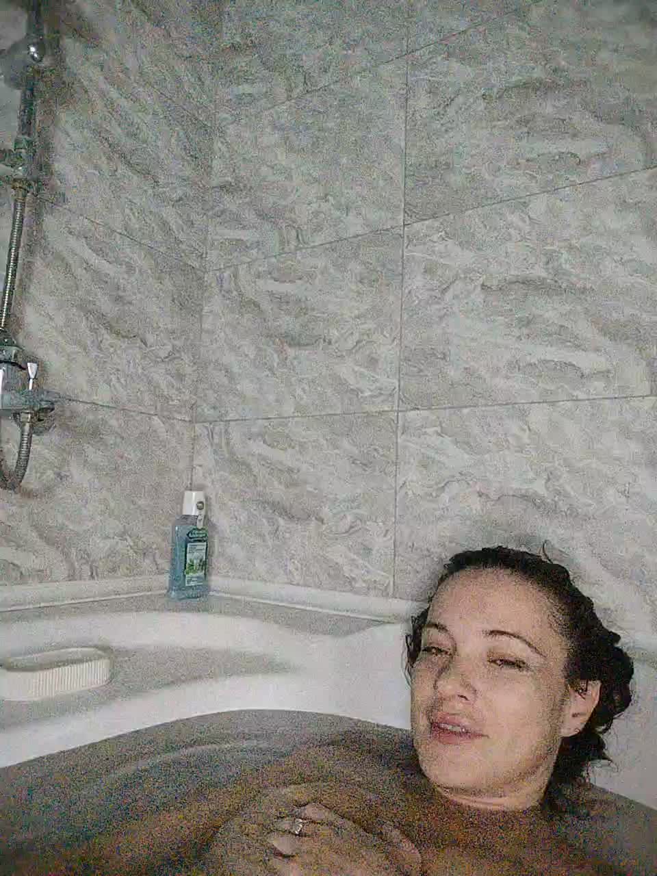 Lola3000 Live Sex December 13, 2025