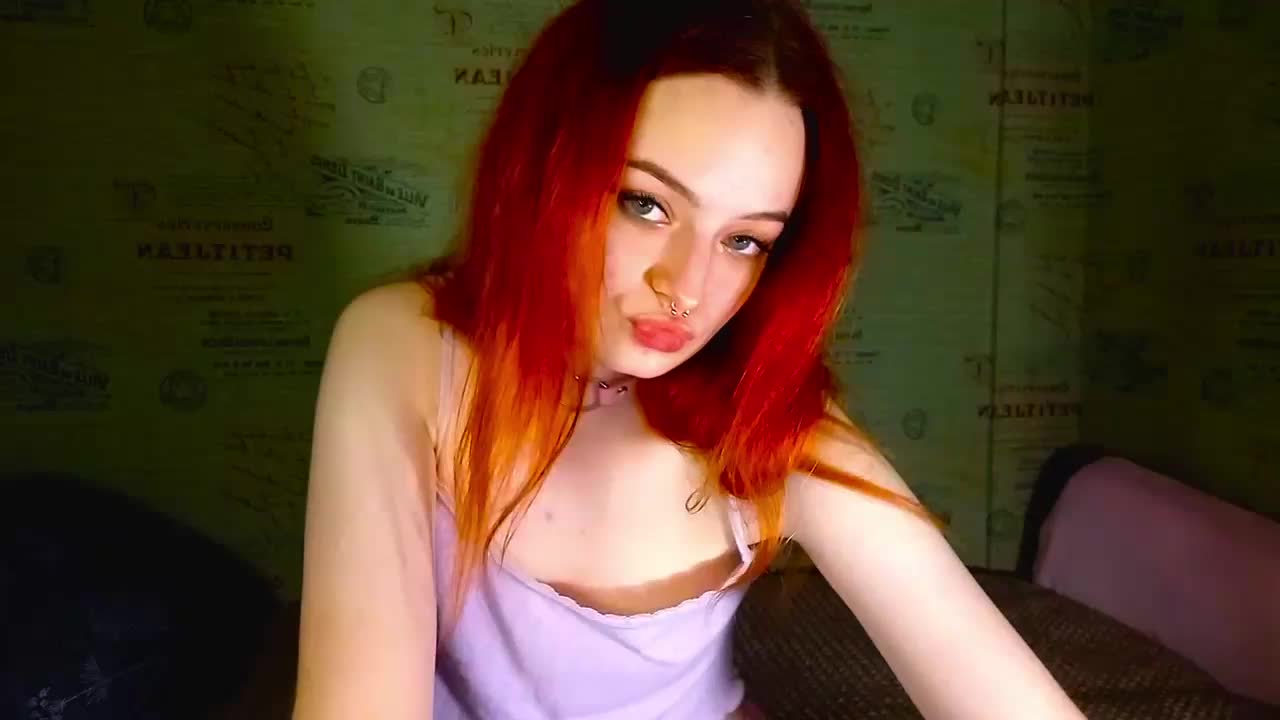 emiless Live Sex December 13, 2025