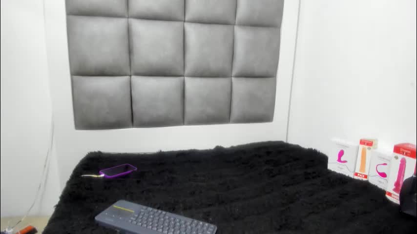 laura__js_ Live Sex December 15, 2025