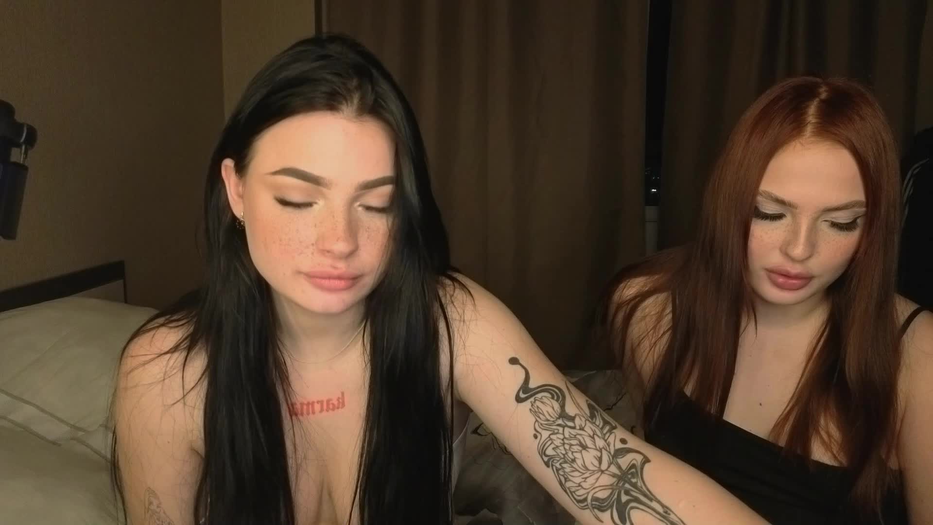 LisaAndDenis Live Sex December 18, 2025