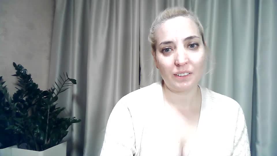 mariska-kiska Live Sex December 14, 2025