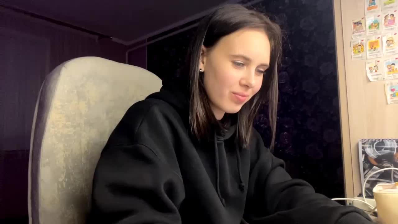 CANDY-LIPS-GIRL Live Sex December 13, 2025