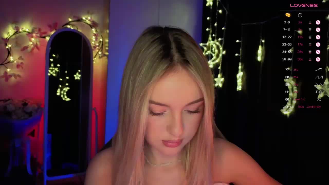 Nestyzz Live Sex December 17, 2025