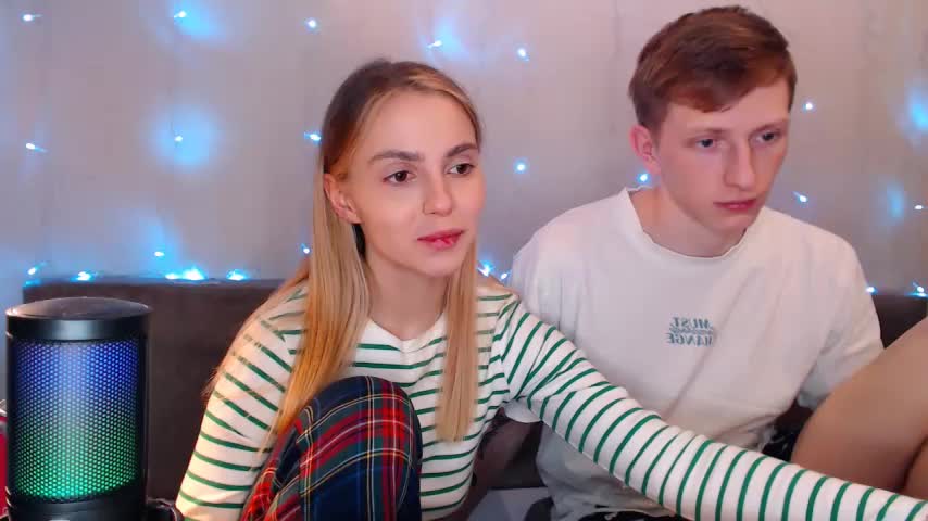 juliaanddima Live Sex December 17, 2025