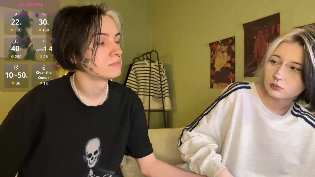 VeryRareTwins Live Sex December 17, 2025