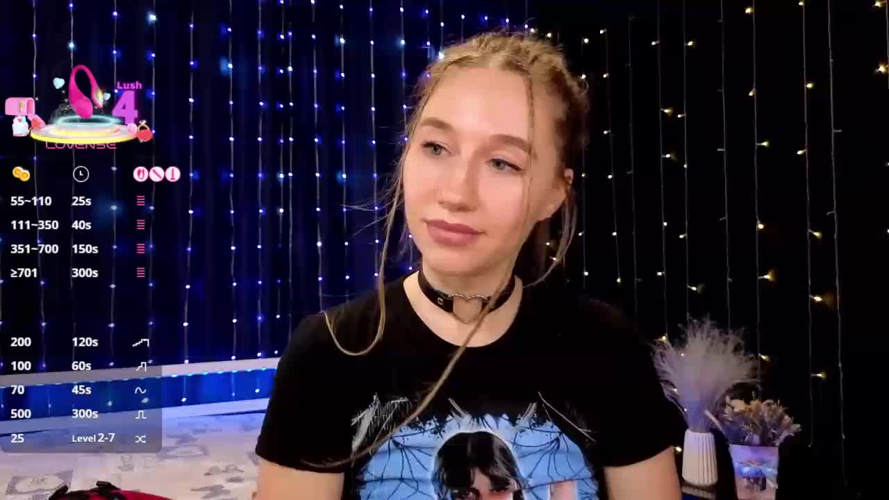 kiskaWEDNESDAY Live Sex December 17, 2025