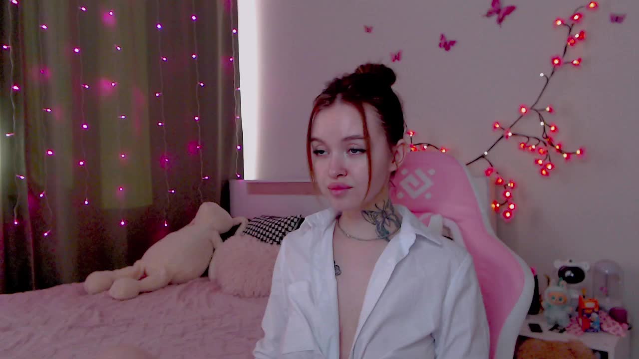 NaughtyMable Live Sex December 14, 2025