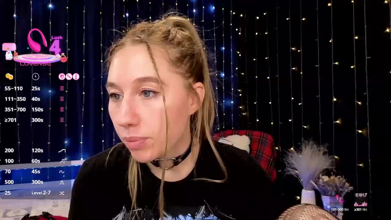 kiskaWEDNESDAY Live Sex December 17, 2025