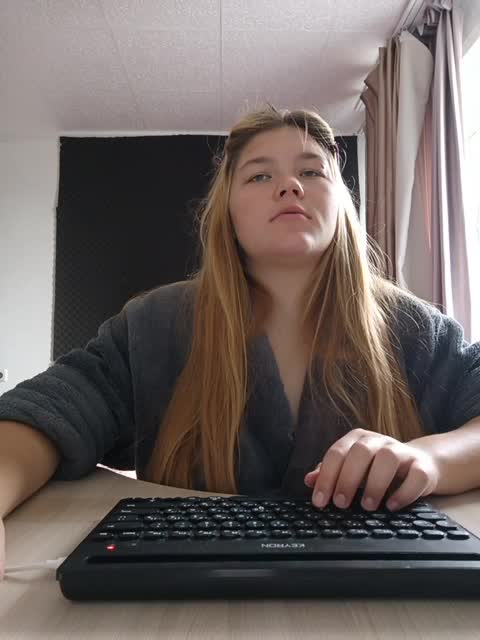 Kakdelaman Live Sex October 12, 2025