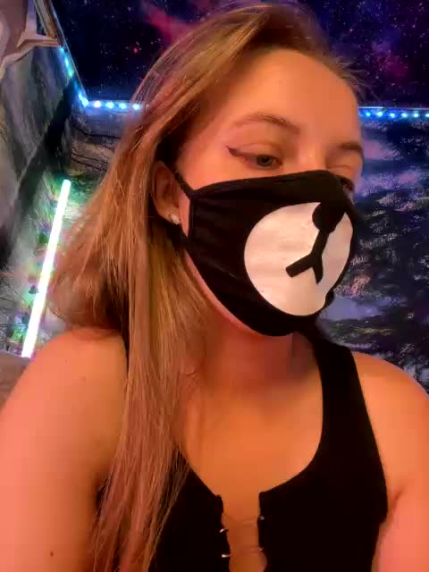 -Summer- Live Sex December 17, 2025