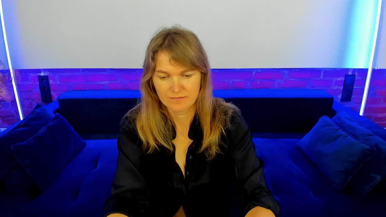 Annabel-xxx Live Sex December 14, 2025