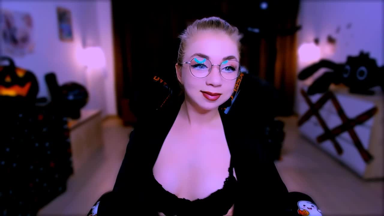 BabyNicole Live Sex December 14, 2025