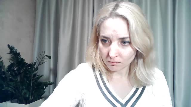 mariska-kiska Live Sex December 14, 2025