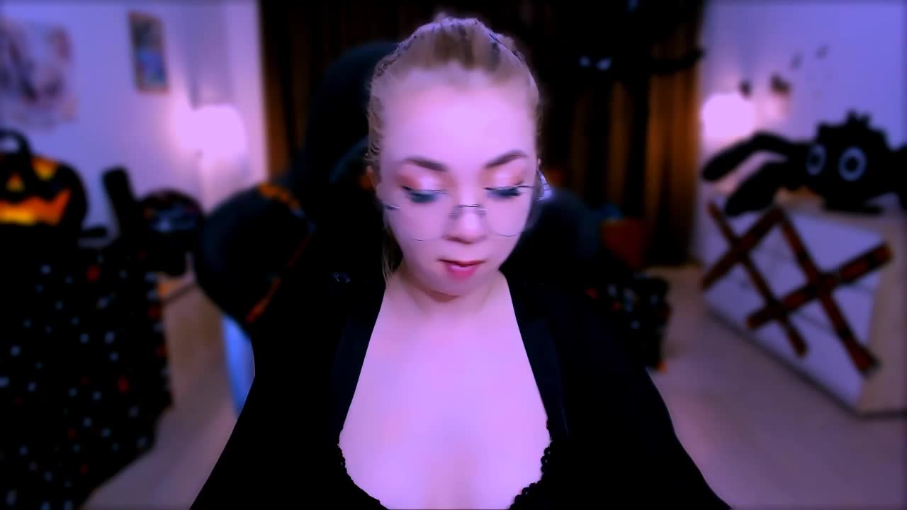 BabyNicole Live Sex December 14, 2025