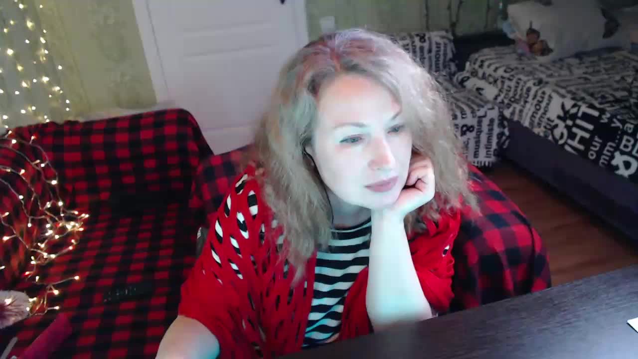 MeganIris Live Sex December 18, 2025