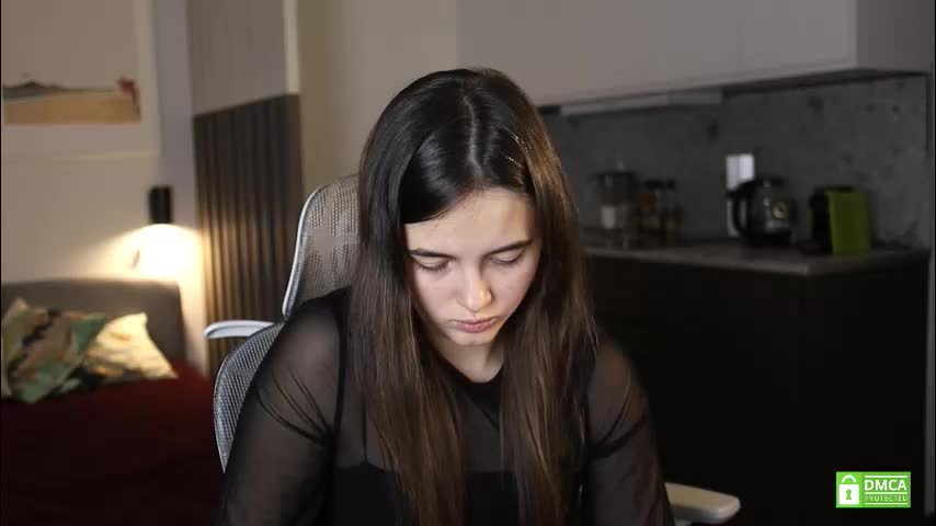 _whoareu_ Live Sex December 13, 2025