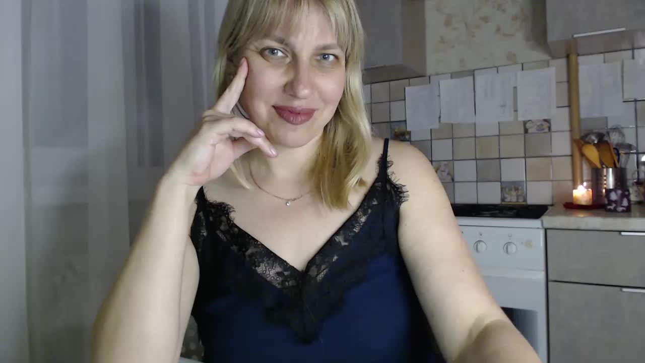 Karmella Live Sex December 13, 2025