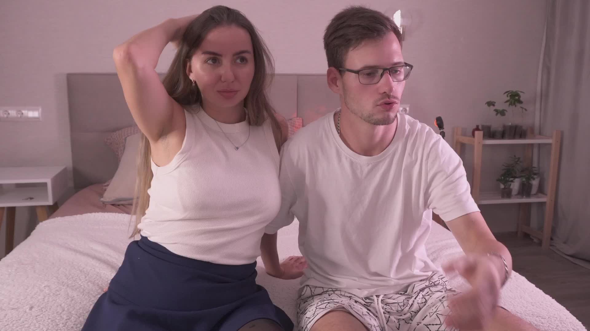 PashaAndMila Live Sex December 14, 2025