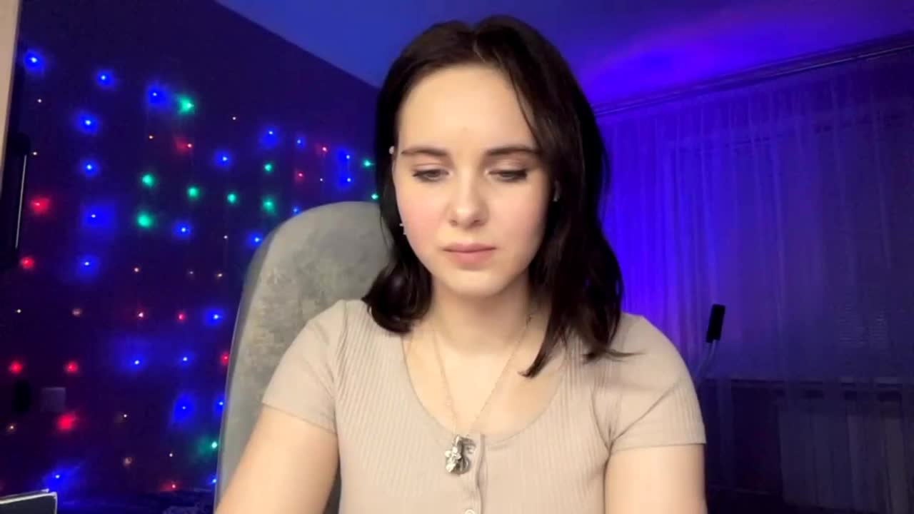 CANDY-LIPS-GIRL Live Sex December 13, 2025