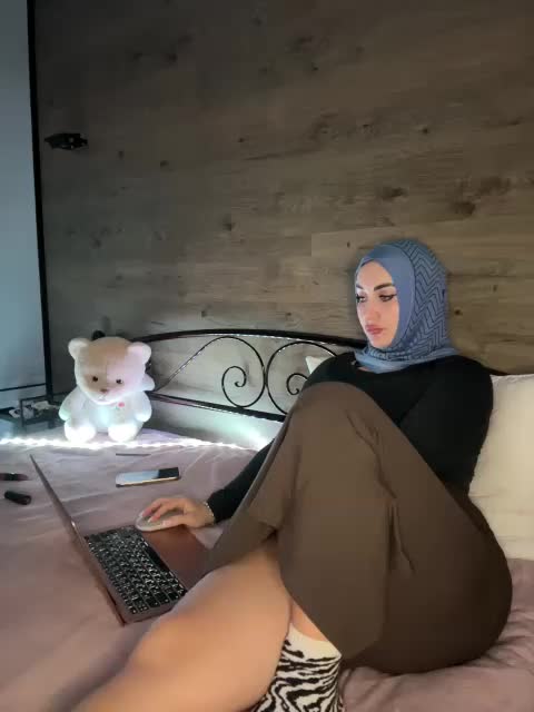 Leyla-kavkaz Live Sex December 13, 2025