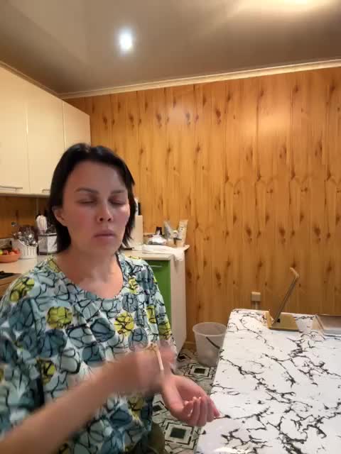 vik77777A Live Sex December 13, 2025