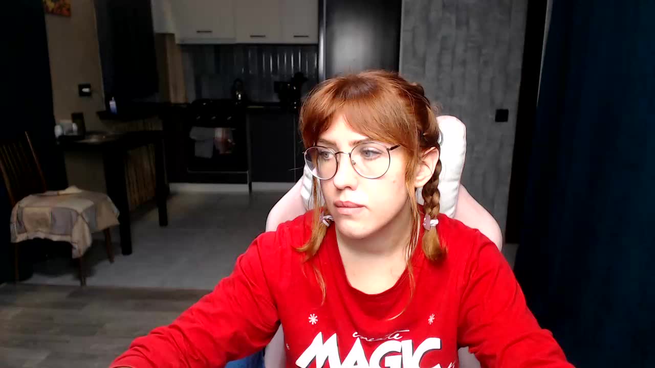 Regimasmile Live Sex December 14, 2025