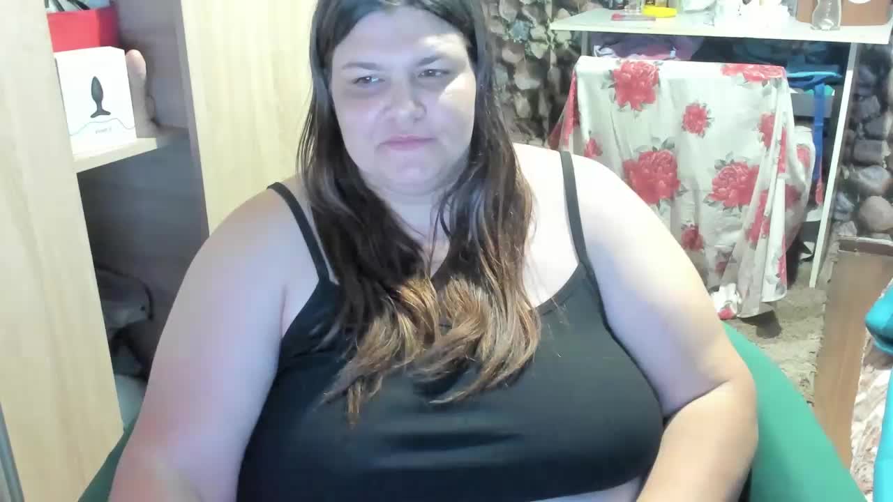 Ionysexylips69 Live Sex December 17, 2025