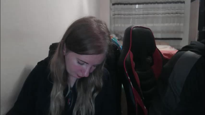 jenisandpeter Live Sex December 19, 2025