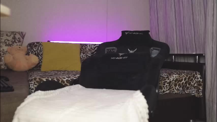 llittle_mi Live Sex December 13, 2025