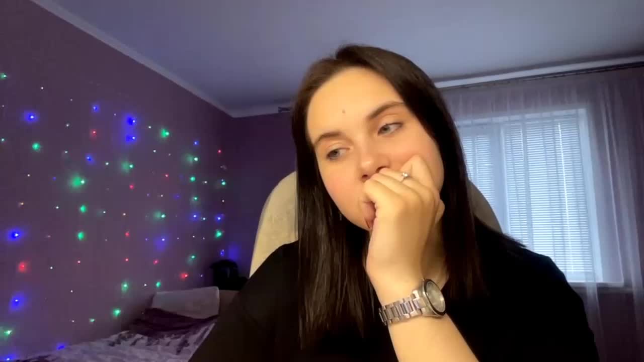 CANDY-LIPS-GIRL Live Sex December 13, 2025