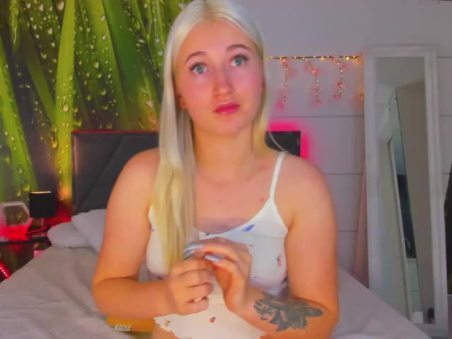 HollyTaillor Live Sex December 14, 2025