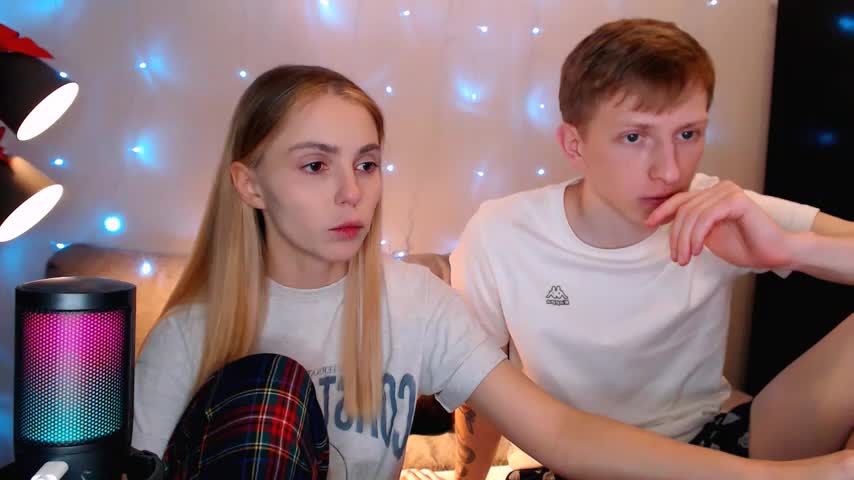 juliaanddima Live Sex December 17, 2025