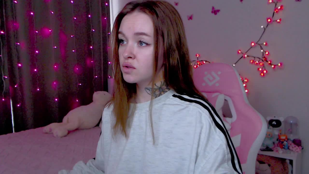 NaughtyMable Live Sex December 14, 2025