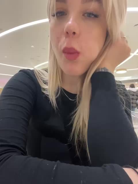 maksisy Live Sex December 14, 2025