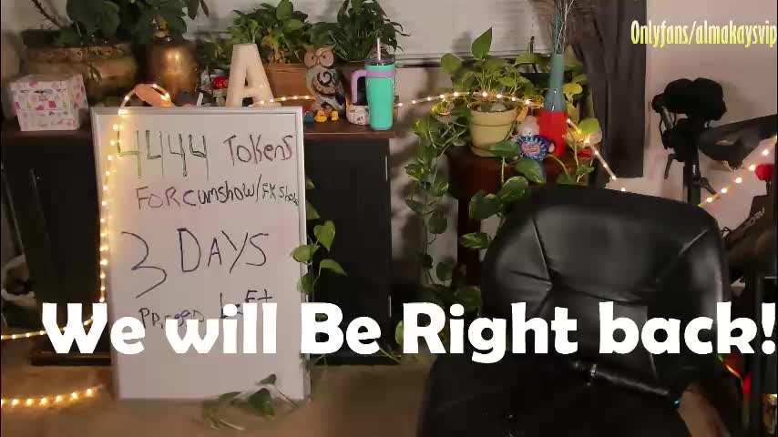 almakay01 Live Sex December 13, 2025