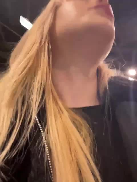 maksisy Live Sex December 14, 2025