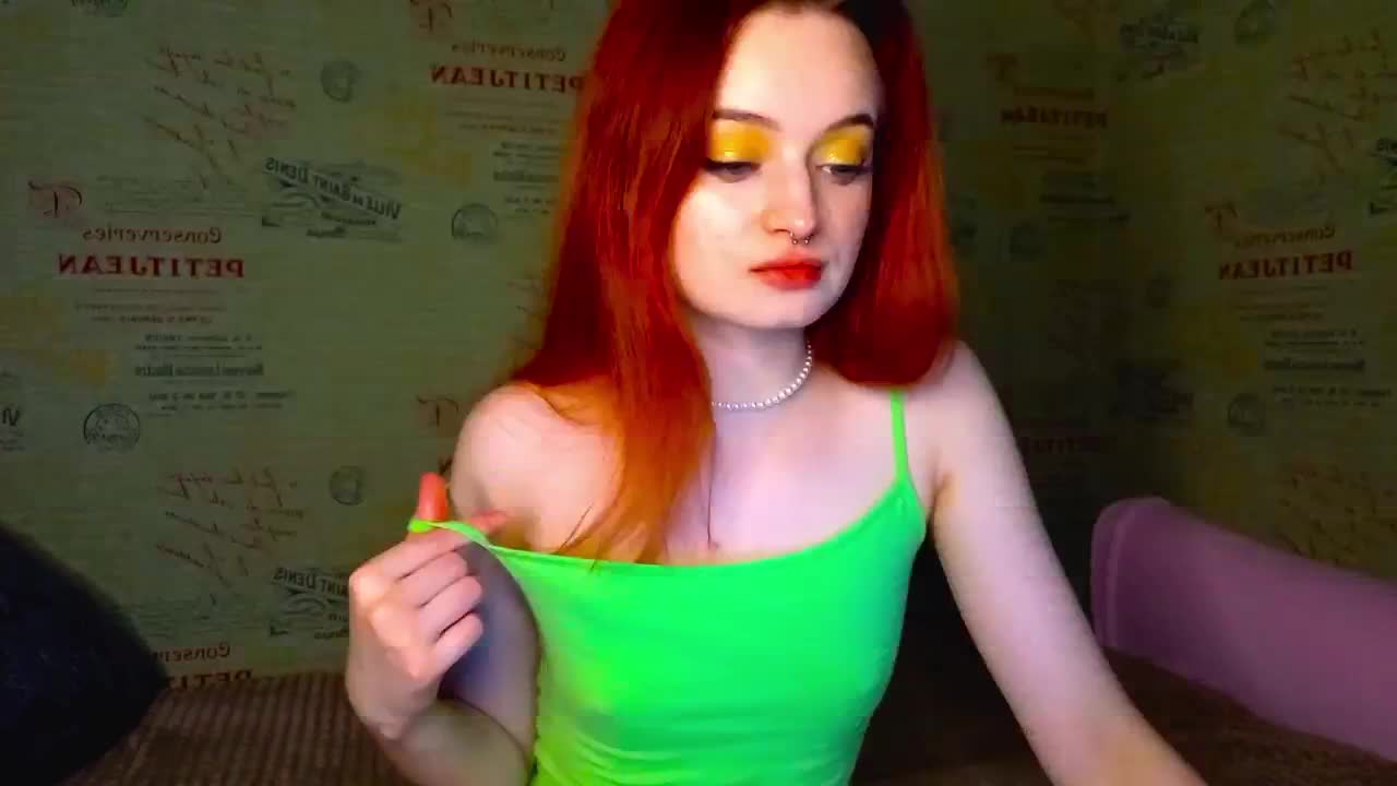 emiless Live Sex December 13, 2025