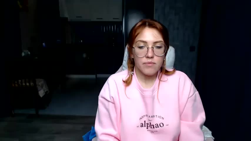 Reginasmilee Live Sex December 17, 2025