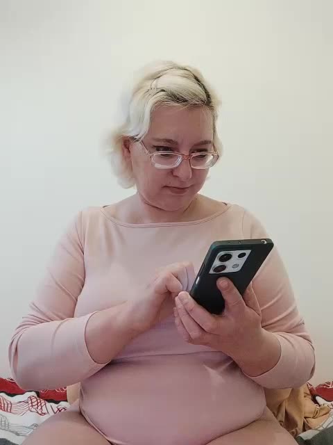 Vika211 Live Sex December 18, 2025