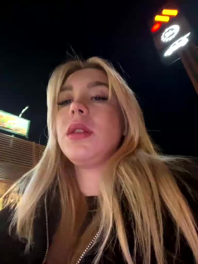 maksisy Live Sex December 14, 2025