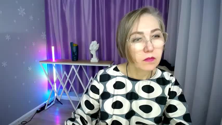 queen_a_n_i Live Sex December 13, 2025